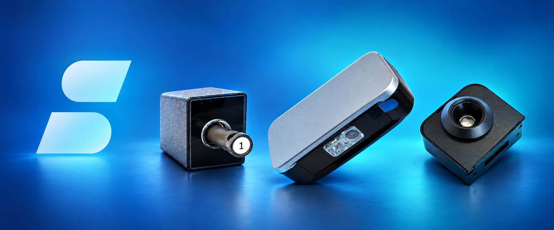 S-800 Perpherie vor blauem Hintergrund